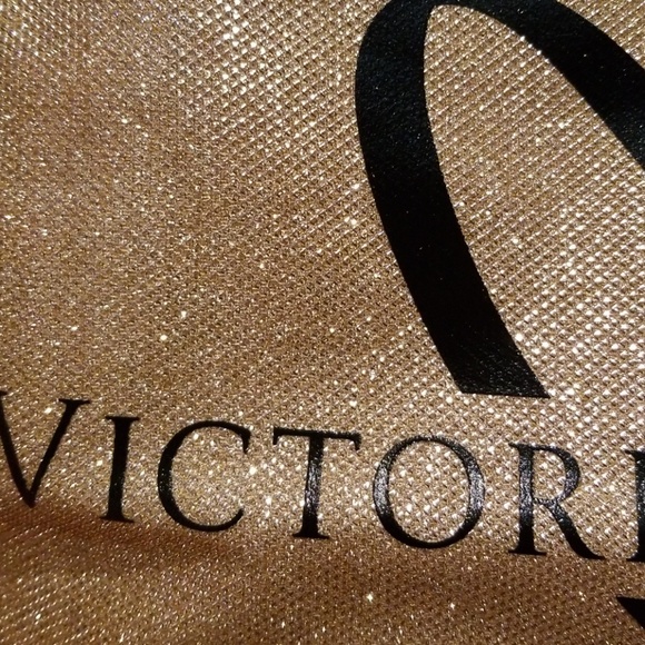 Victoria's Secret Tote - Picture 2 of 3